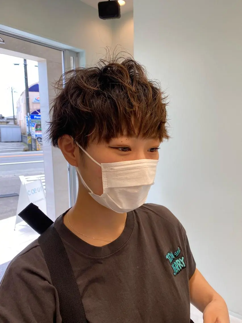ショート カラー 中川 茜里のヘアスタイル