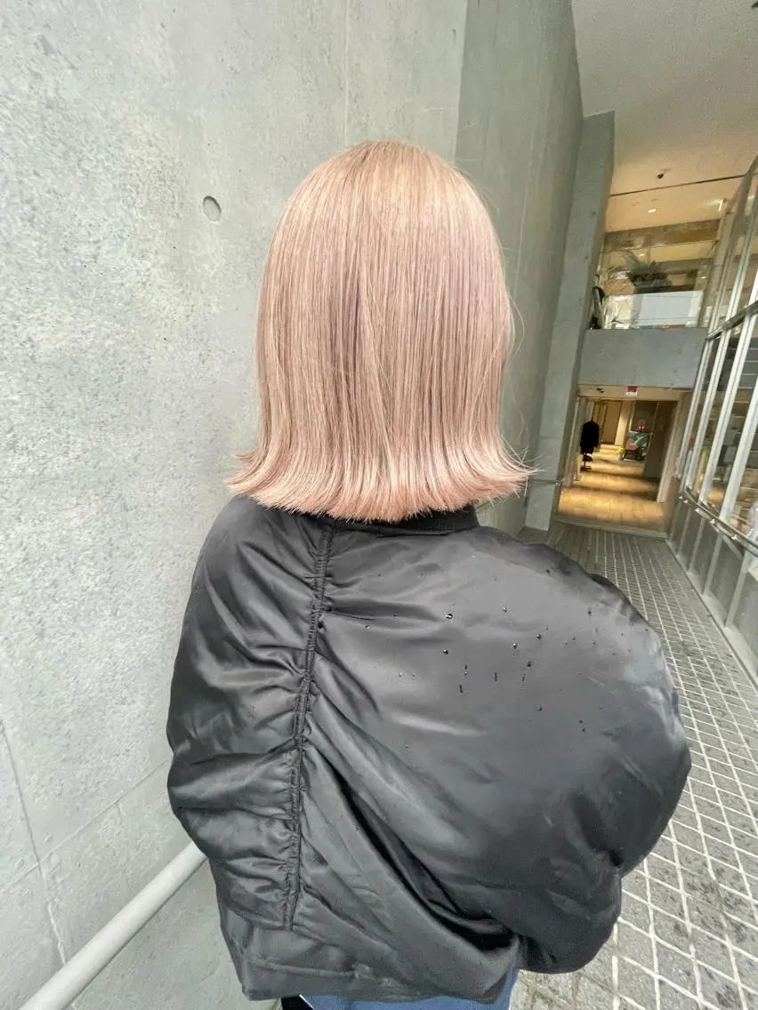 ミディアム カラー ベージュカラー ホワイトベージュ ヘアカラー トリートメント ブリーチ専門美容師 谷合純一のヘアスタイル