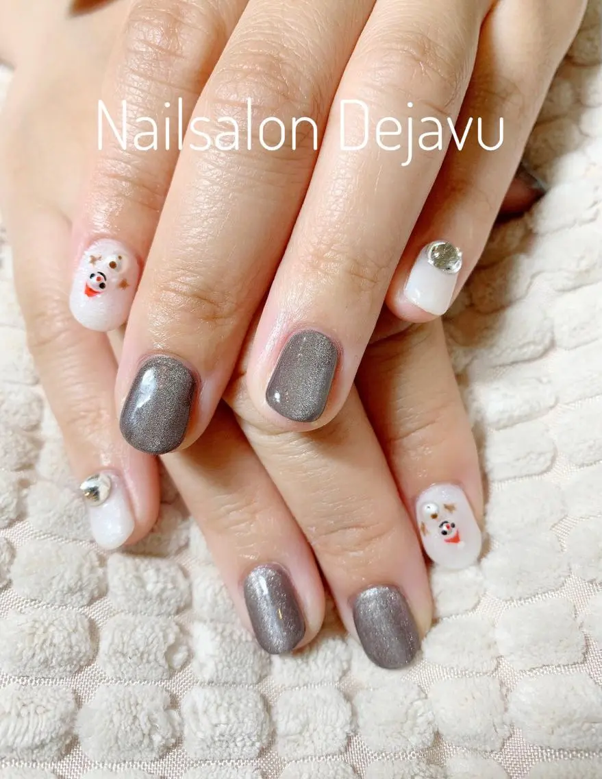 ネイル アートネイル ラメ(グリッター) マグネットネイル ワンカラーネイル 冬ネイル Nail salon Dejavu 🌿のネイルデザイン