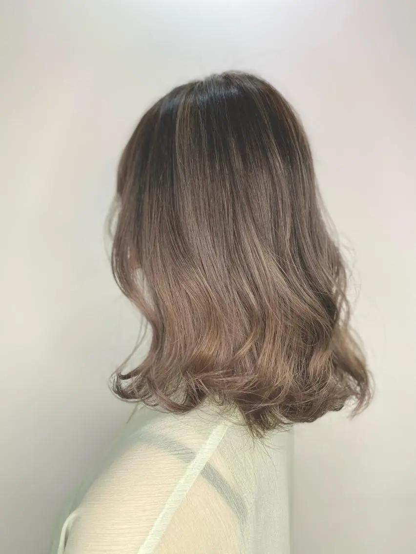 セミロング カラー opus 店長大和 レイヤー/赤み消しのヘアスタイル