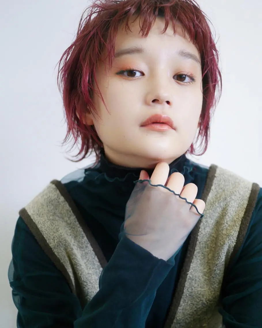 ショート 💜ショート💜 ウルフ、ボブ二色亜美のヘアスタイル
