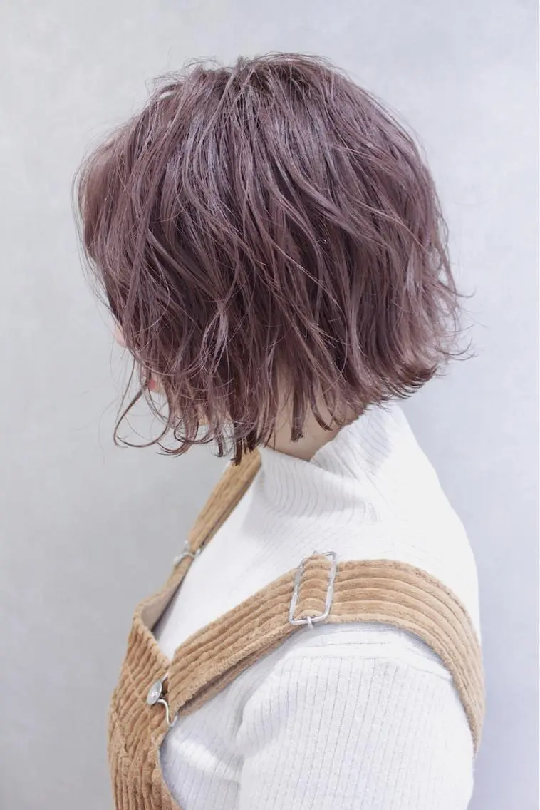 ショート カラー ヘアアレンジ ベージュカラー ピンクカラー ピンクベージュ ヘアカラー トリートメント lani ブリーチ /ダブルカラーのヘアスタイル