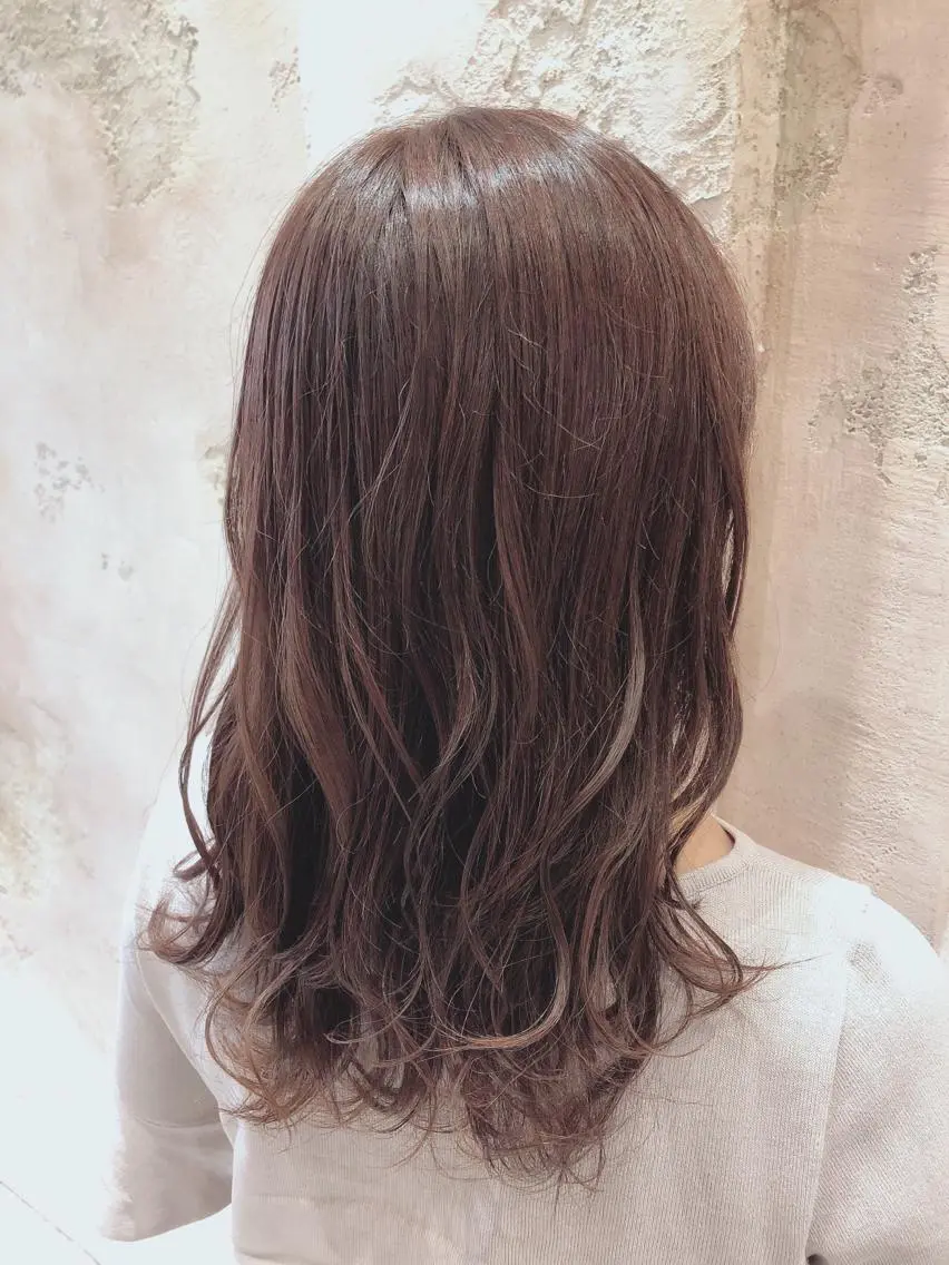 ミディアム ピンクブラウン カット ヘアカラー トリートメント 代表山口ひな 髪質改善のプロのヘアスタイル