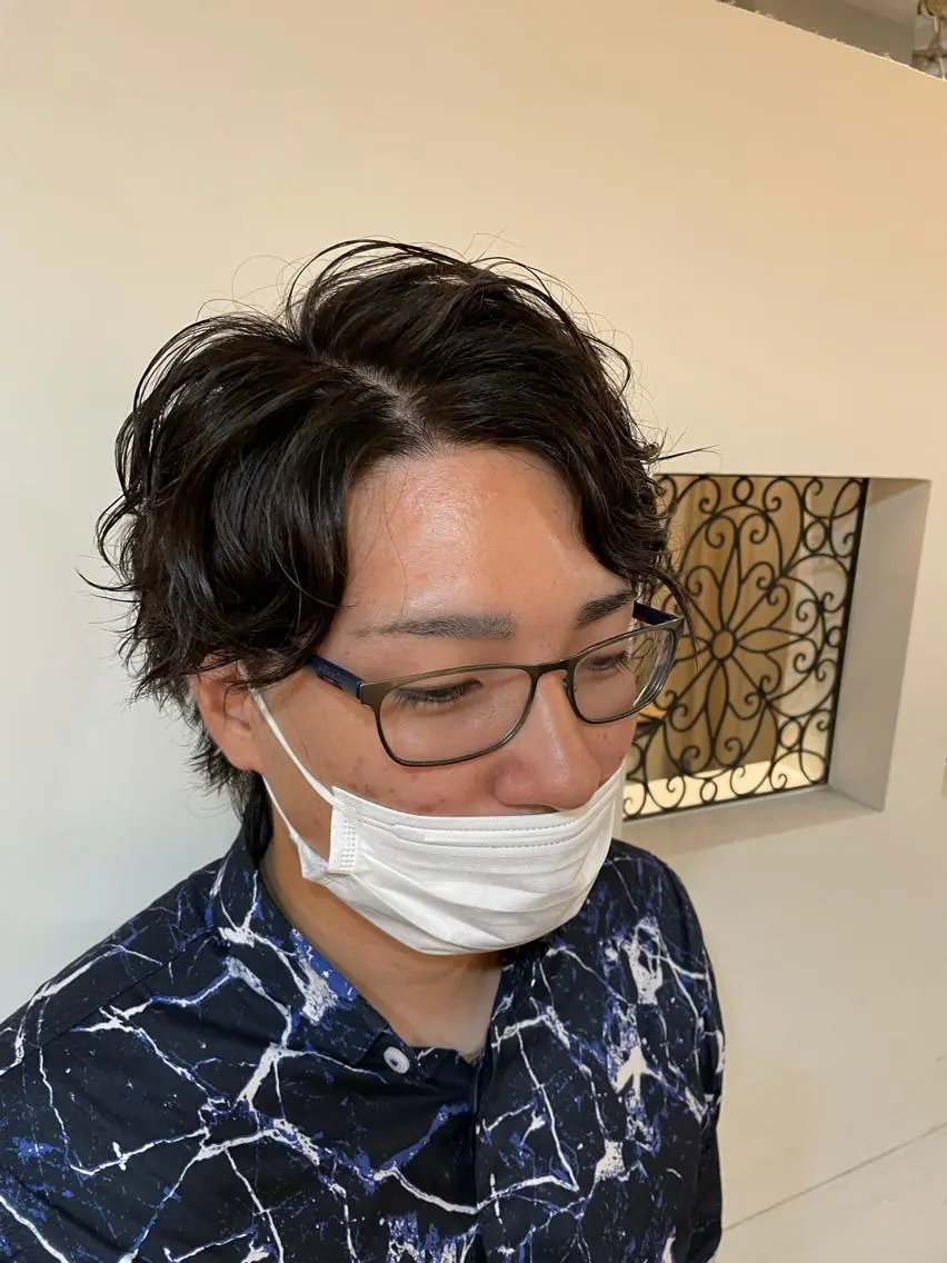 ショート パーマ 西宮ハイトーンカラー ひらり💜のヘアスタイル