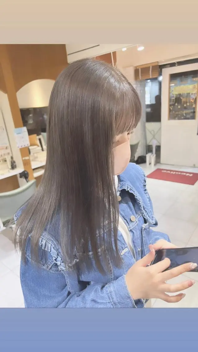 ロング カラー ヘアアレンジ 𝑲𝒂𝒏𝒏𝒂 🕊🫧のマツエク・マツパデザイン