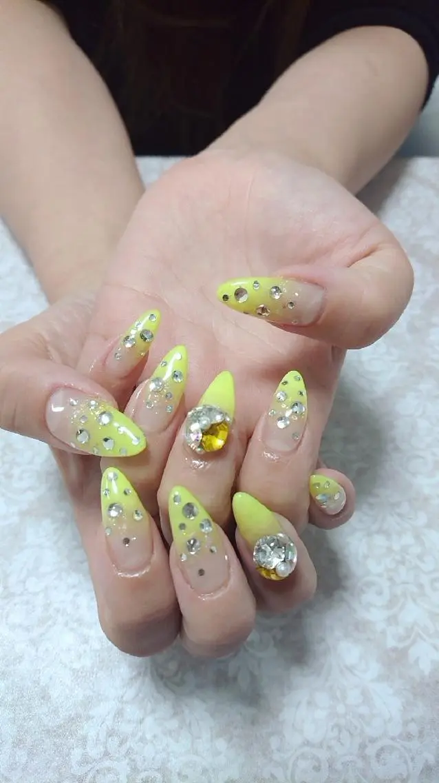 ネイル キラキラネイル JEWEL nailのネイルデザイン