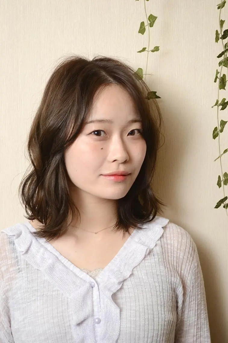 ミディアム アッシュ カット ヘアカラー トリートメント 澤崎 希望のヘアスタイル