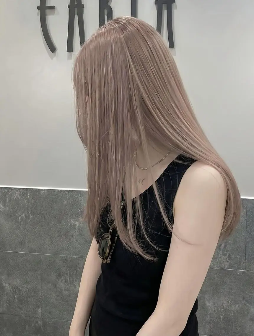 カラー ロング ★柳生 陽香★のヘアスタイル
