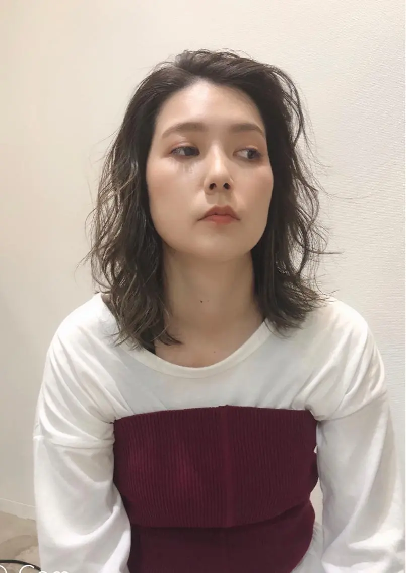 ミディアム 遠藤 和美のヘアスタイル