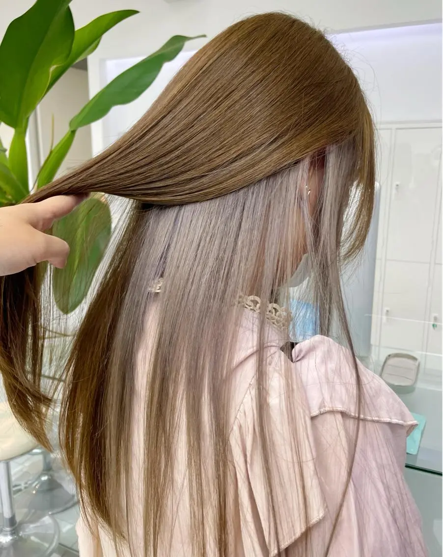 ロング カラー ブリーチ インナーカラー HEADS ex市川 ママ美容師ARISAのヘアスタイル