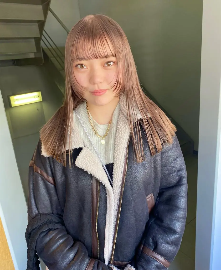ミディアム カラー パーマ ヘアアレンジ ブリーチ ハイトーンカラー デザインカラー/ボブ ブリーチカラー/ユリのヘアスタイル