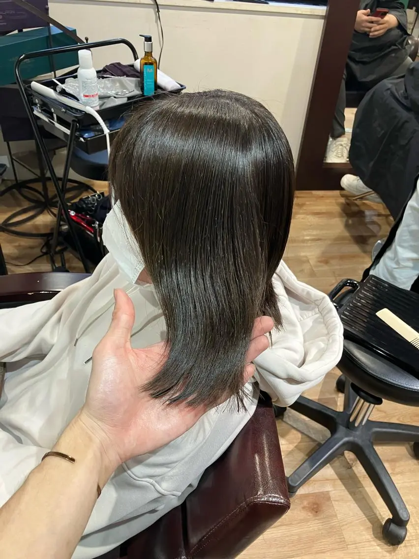 セミロング カラー 🍀髪質改善、カラー TAICHI🍀のヘアスタイル
