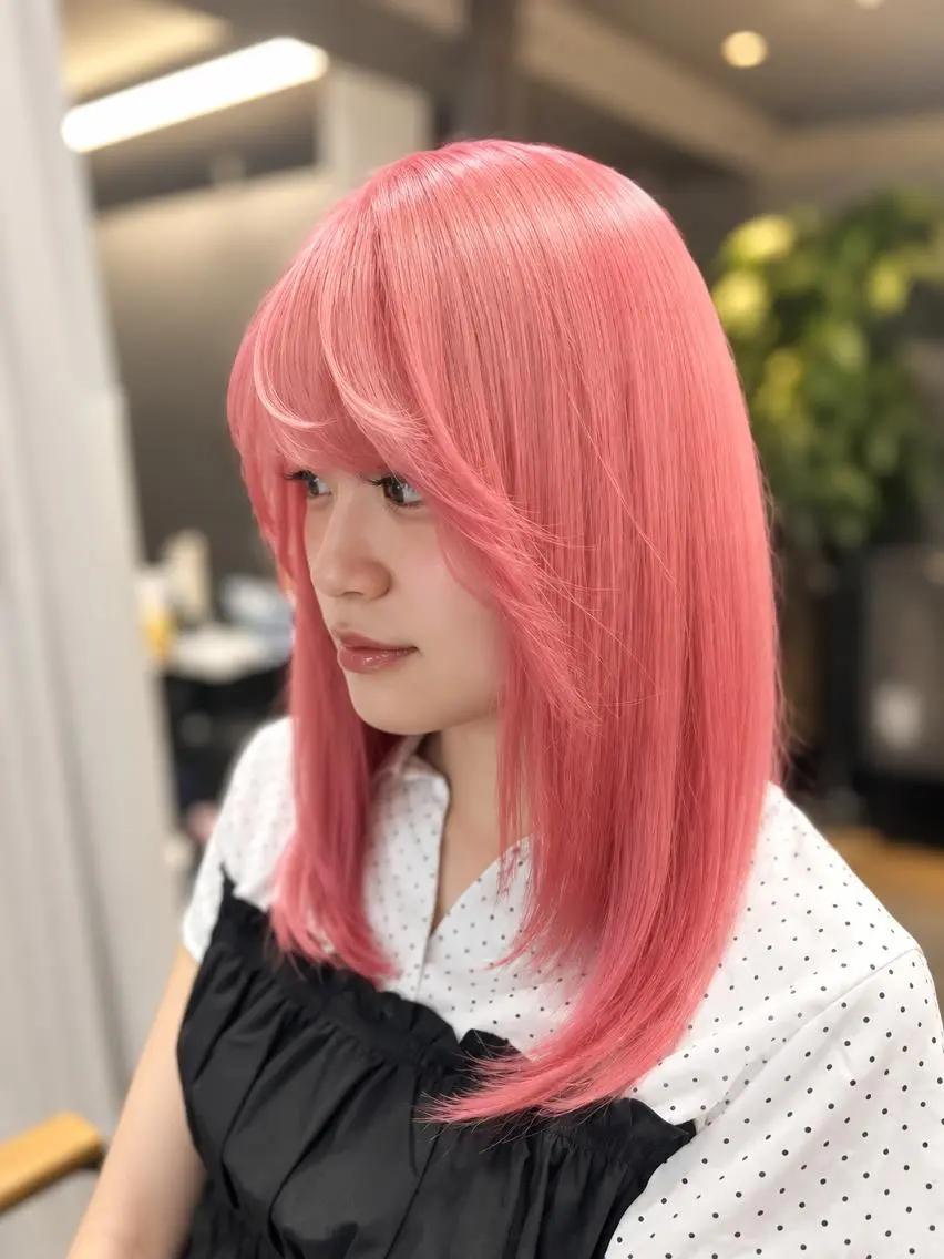 カラー セミロング ブリーチ、ハイトーン レイヤー【Sana】のヘアスタイル