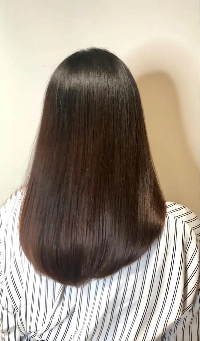 セミロング カット トリートメント 冨田 義智のヘアスタイル