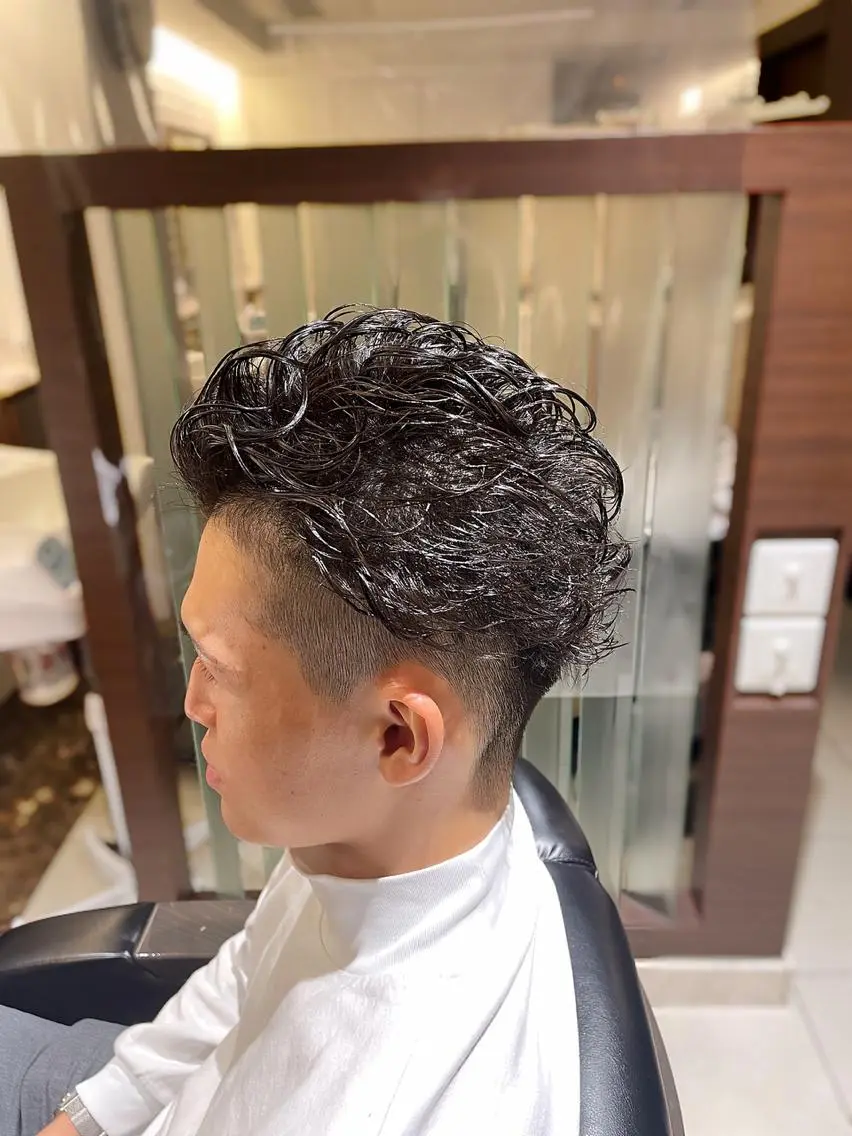 ショート パーマ カット パーマ 岡崎 隆晟のヘアスタイル