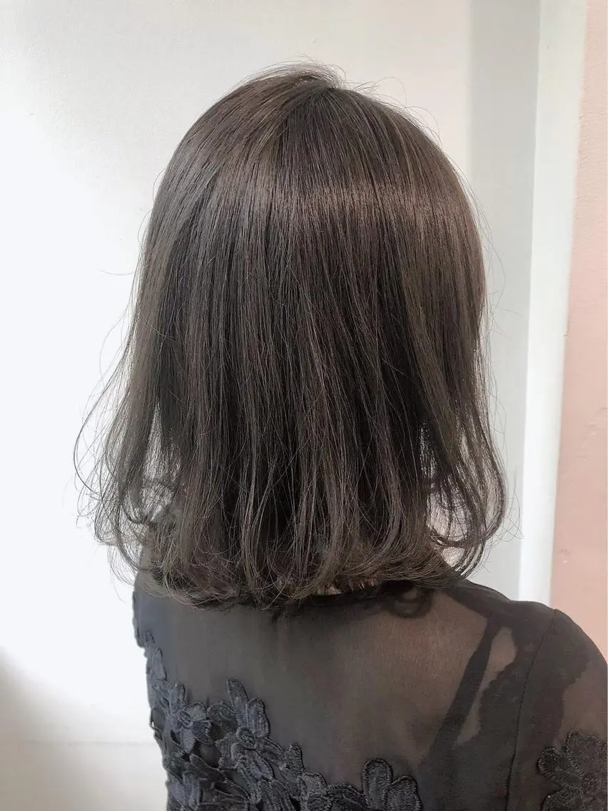ミディアム 透明感♡グレージュ ♡ミルクティー♡のヘアスタイル