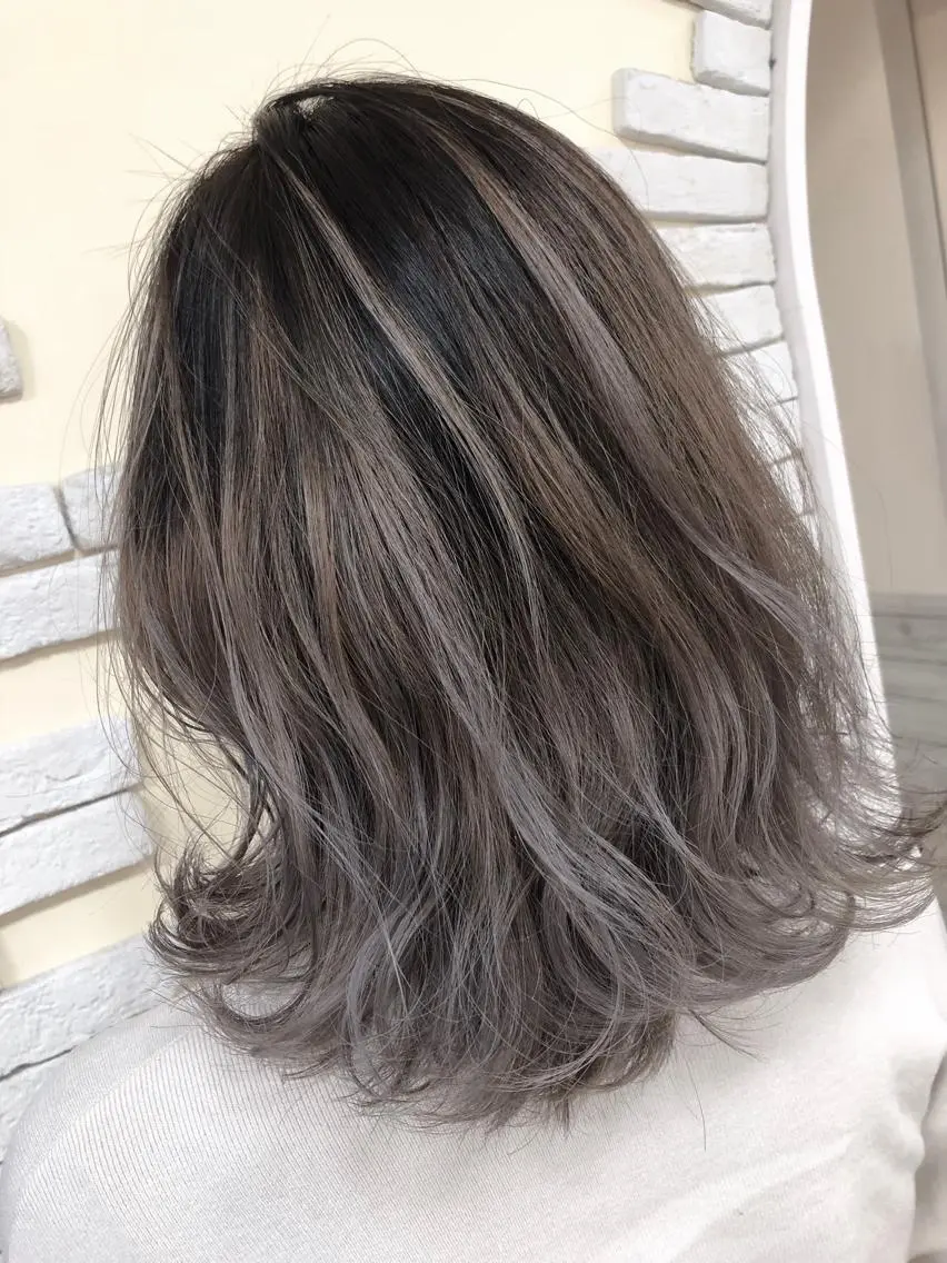 ミディアム カラー ヘアアレンジ アディクシーカラー ブリーチ ケアブリーチ 透明感カラー ダブルカラー 🌟イメチェン美容師 🌟清水 大輝のヘアスタイル