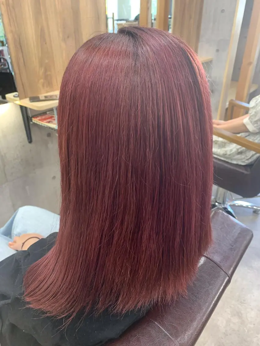 ミディアム カラー バレイヤージュ ブリーチ ケアブリーチ ダブルカラー イヤリングカラー ヘアカラー hair salon mementoのヘアスタイル