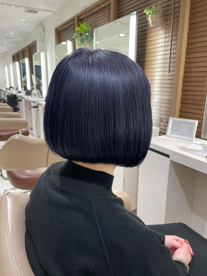 ショート 髪質改善 カット トリートメント 清藤綾/脱白髪染め 白髪ぼかしハイライトのヘアスタイル