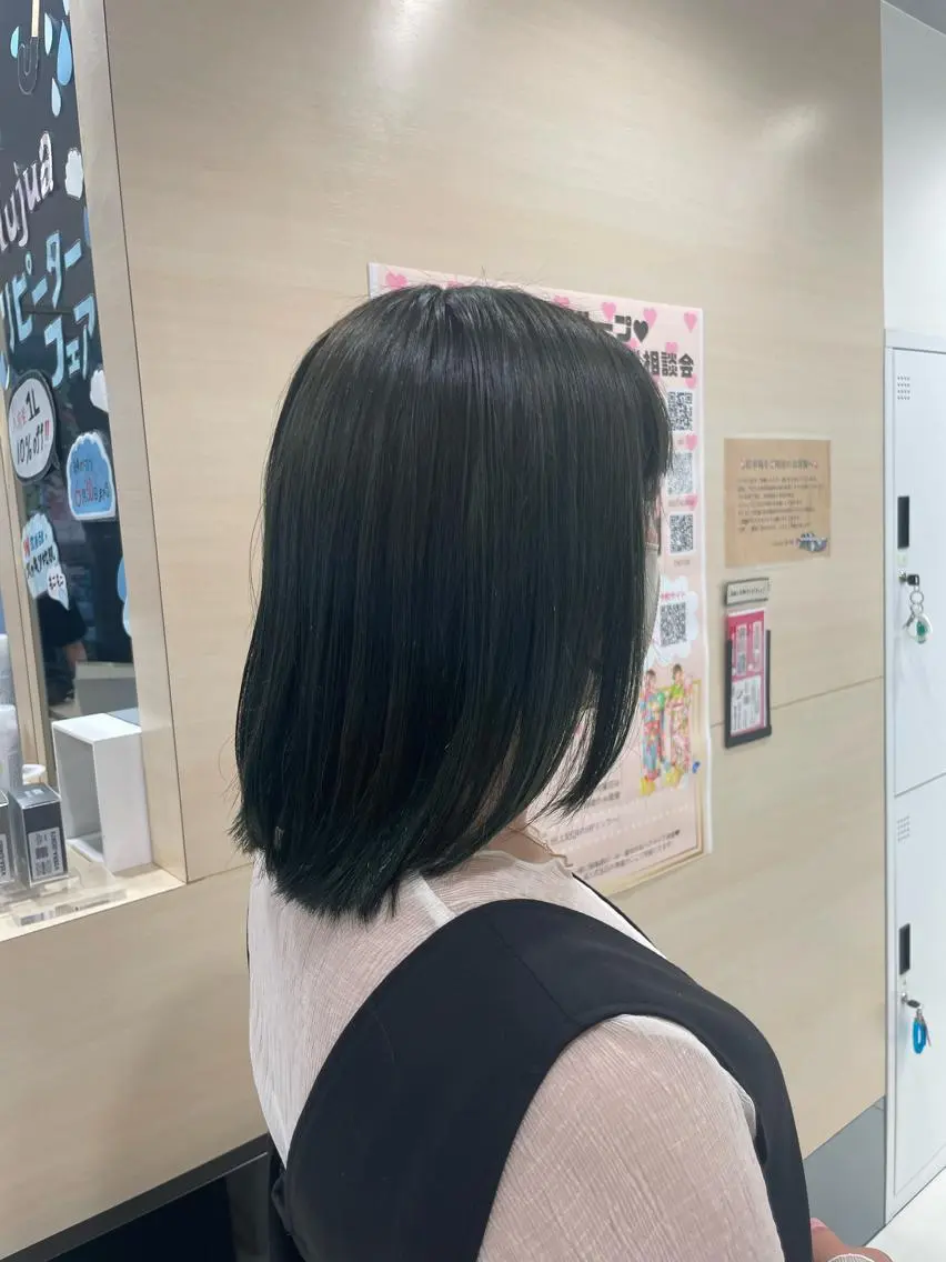 ミディアム カラー オリーブカラー クロスパーマ/うる艶 カラー/Kurumiのヘアスタイル