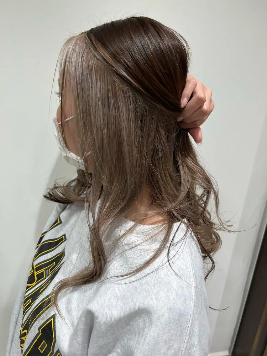ロング ミストバング カット ヘアカラー トリートメント 下條 真のヘアスタイル