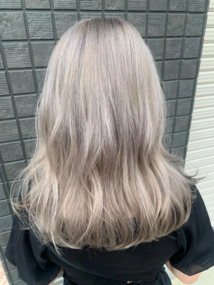 セミロング カラー ヘアカラー トリートメント hubhair レイヤー/透明感のヘアスタイル