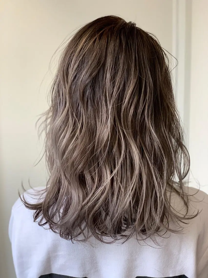 ミディアム 家田 竜のヘアスタイル
