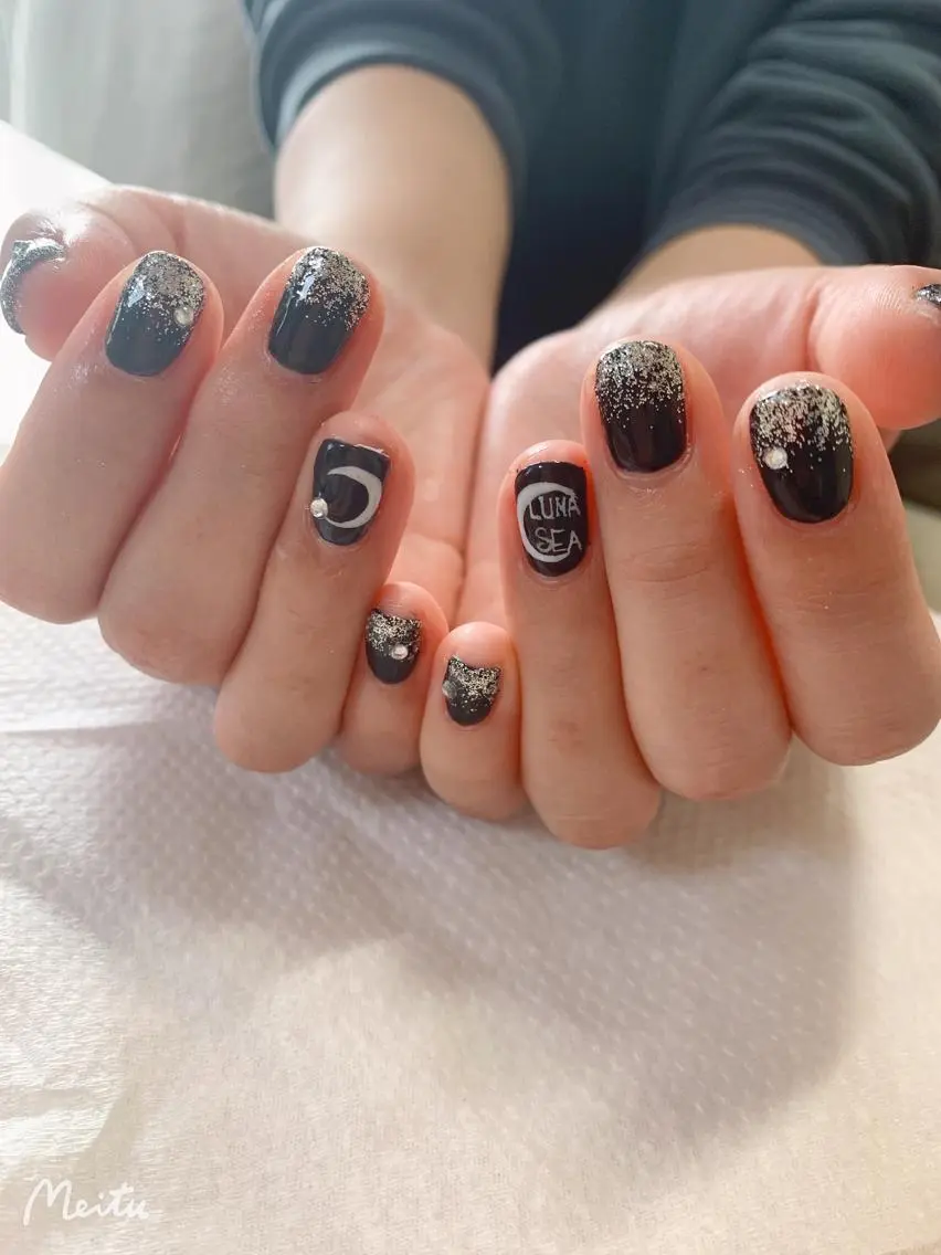 ネイル ハンドネイル 推し|概念|流行 *new moon*のネイルデザイン