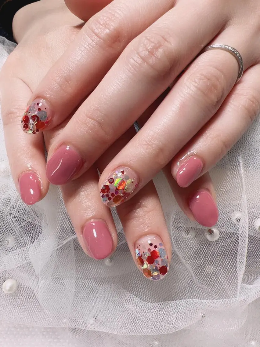 ショート カラー ネイル 韓国風ヘア 韓国ネイル ラメ(グリッター) ハンドネイル Nail NaNaのネイルデザイン