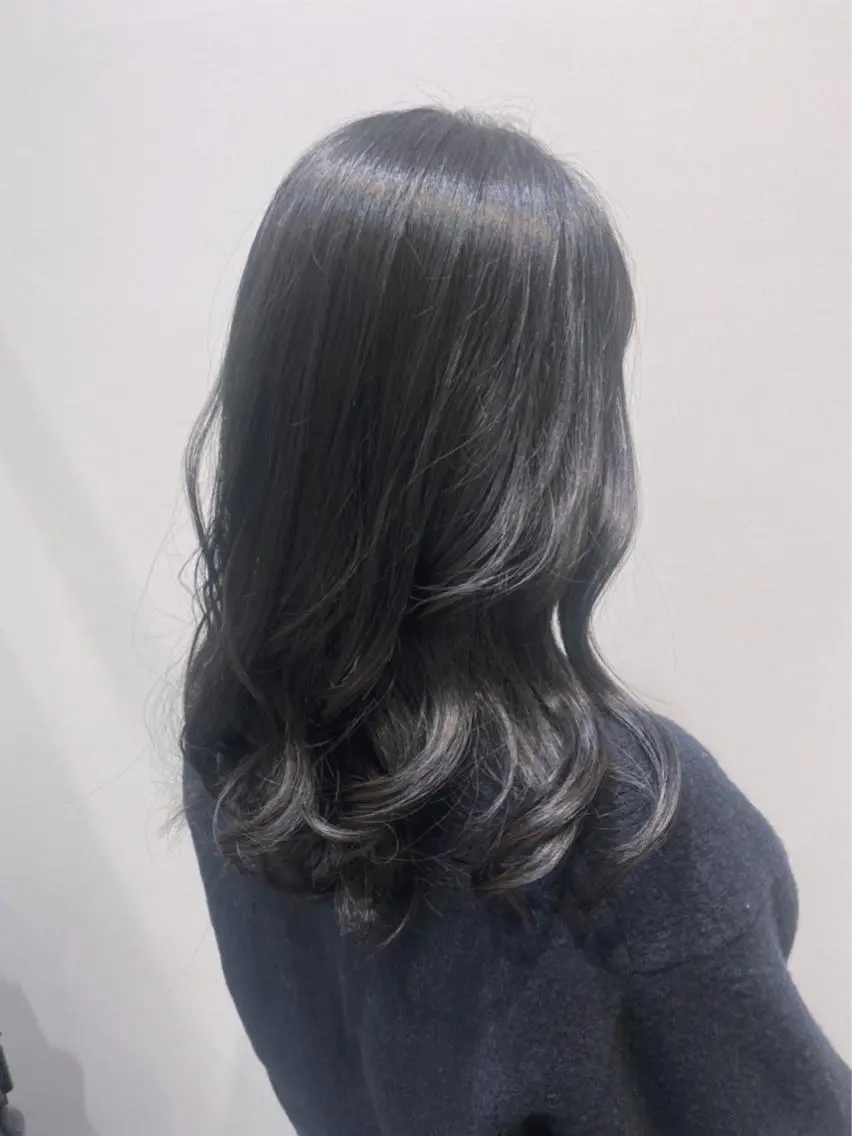 セミロング 坂井 千穂のヘアスタイル