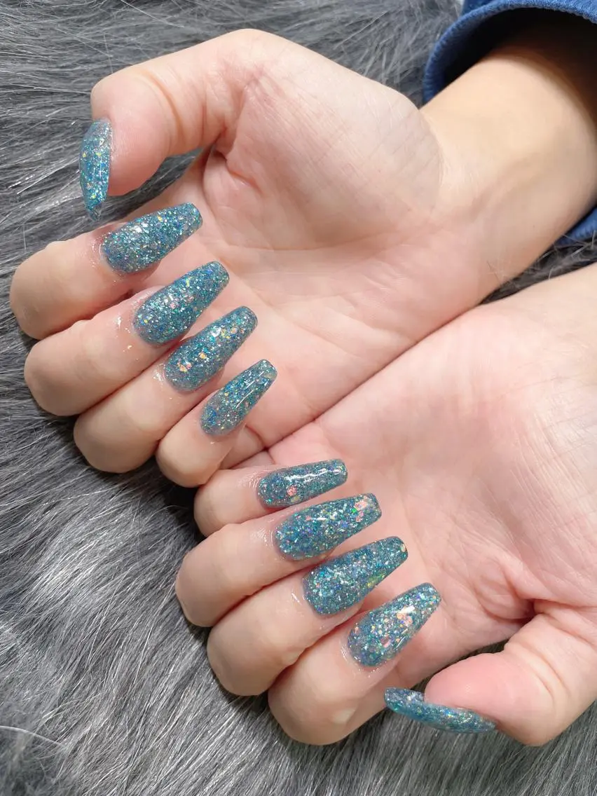ミディアム ネイル ハンドネイル 《LB》ラブリエ Nail&eyeのマツエク・マツパデザイン