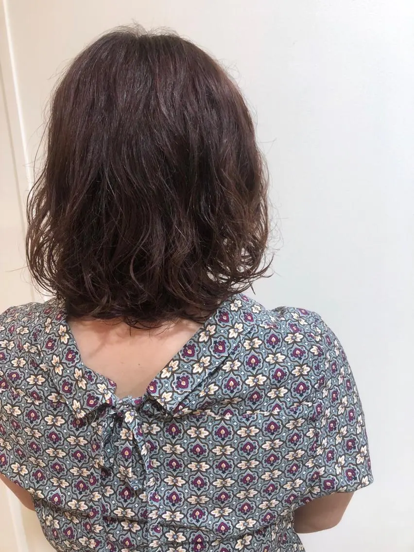 ミディアム カラー パーマ カット ヘアカラー パーマ トリートメント MIOベージュカラー 柔らかいカラーのヘアスタイル