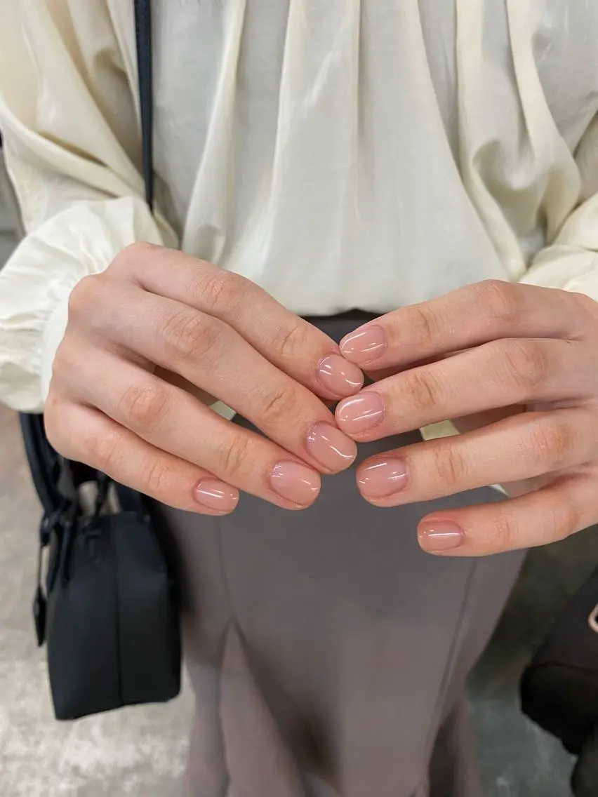 ネイル ワンカラーネイル ハンドネイル 栗林 実莉のネイルデザイン