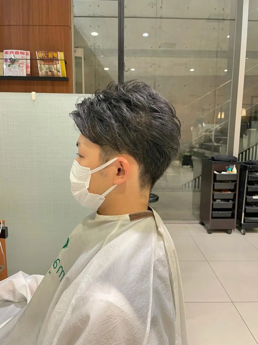 ショート メンズ アップバング 髙田 千華 髪質改善ストレートのヘアスタイル