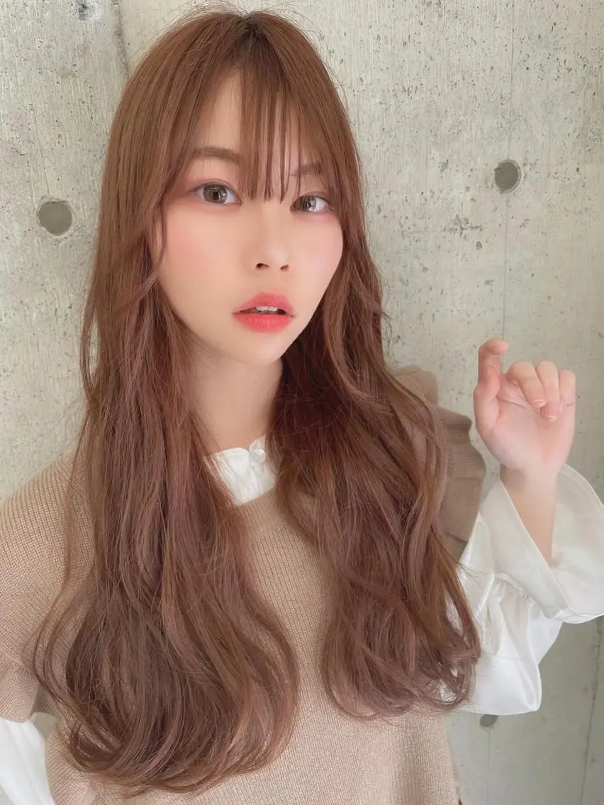 ロング ロングレイヤー レイヤーカット ロング 栗原 瑠世のヘアスタイル