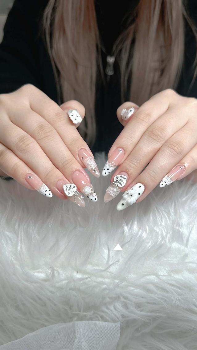 ネイル フレンチネイル ジェルネイル ハロウィン 韓国ネイル マグネットネイル ハンドネイル Hbaby nailのネイルデザイン