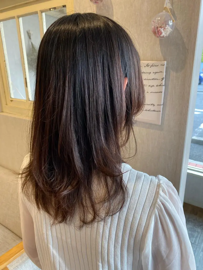 ロング ウルフカット 大島 瑞穂　ビズヘアーのマツエク・マツパデザイン