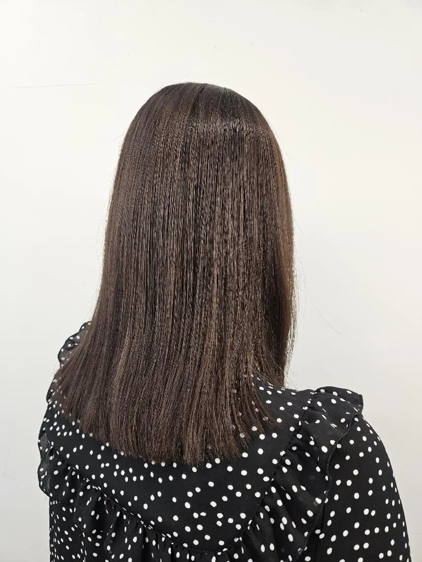 セミロング 伸ばしかけ 縮毛矯正 あいだ🐼ミニモ 8月限定クーポン配信のヘアスタイル