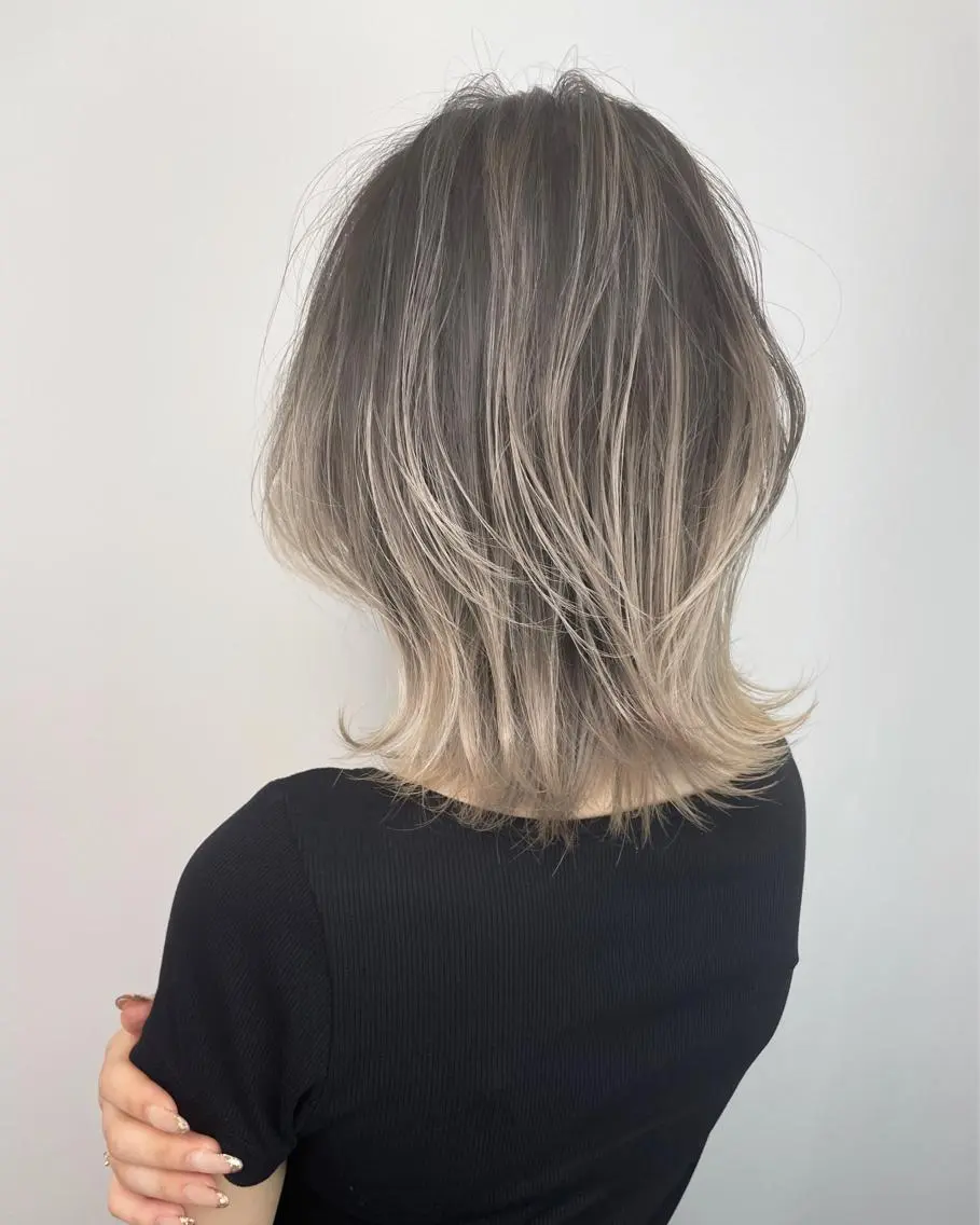 ミディアム カラー シールエクステ バレイヤージュ ミストバング ブリーチ ダブルカラー ヘアカラー 【KIRA 代表】 TATSUYAのヘアスタイル