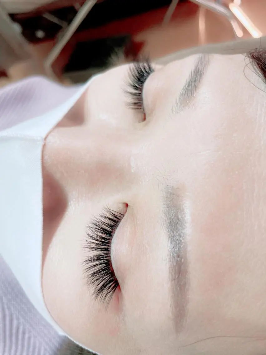 マツエク・マツパ ボリュームラッシュ An'z LASH (ｱﾝｽﾞﾗｯｼｭ)の眉毛・アイブロウイメージ