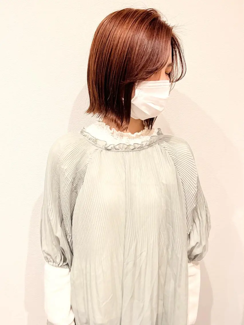 ミディアム カット ヘアカラー トリートメント MYRTLE TSUNODAのヘアスタイル