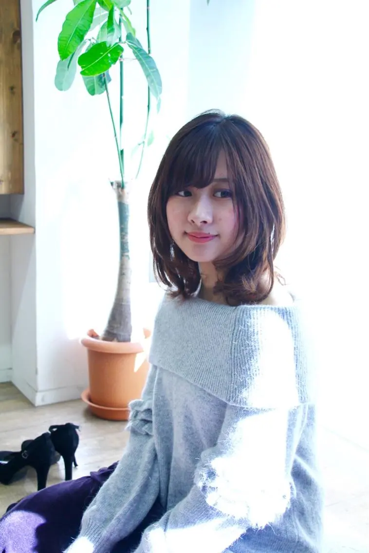 セミロング ヘアアレンジ リ コのヘアスタイル
