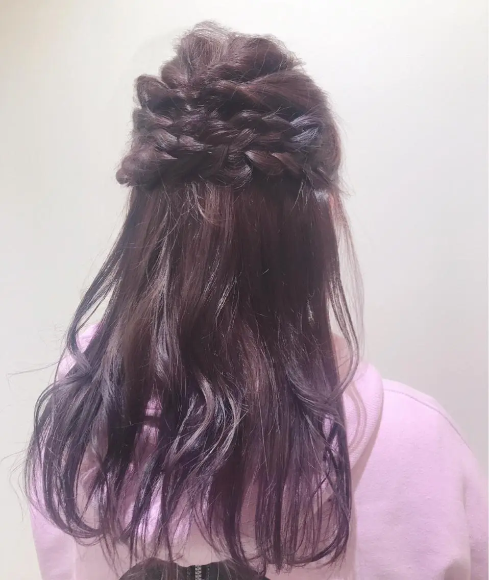 セミロング カラー グラデーションカラー ピンクカラー パープルカラー 由比藤理子 ブリーチカラー🌈のヘアスタイル