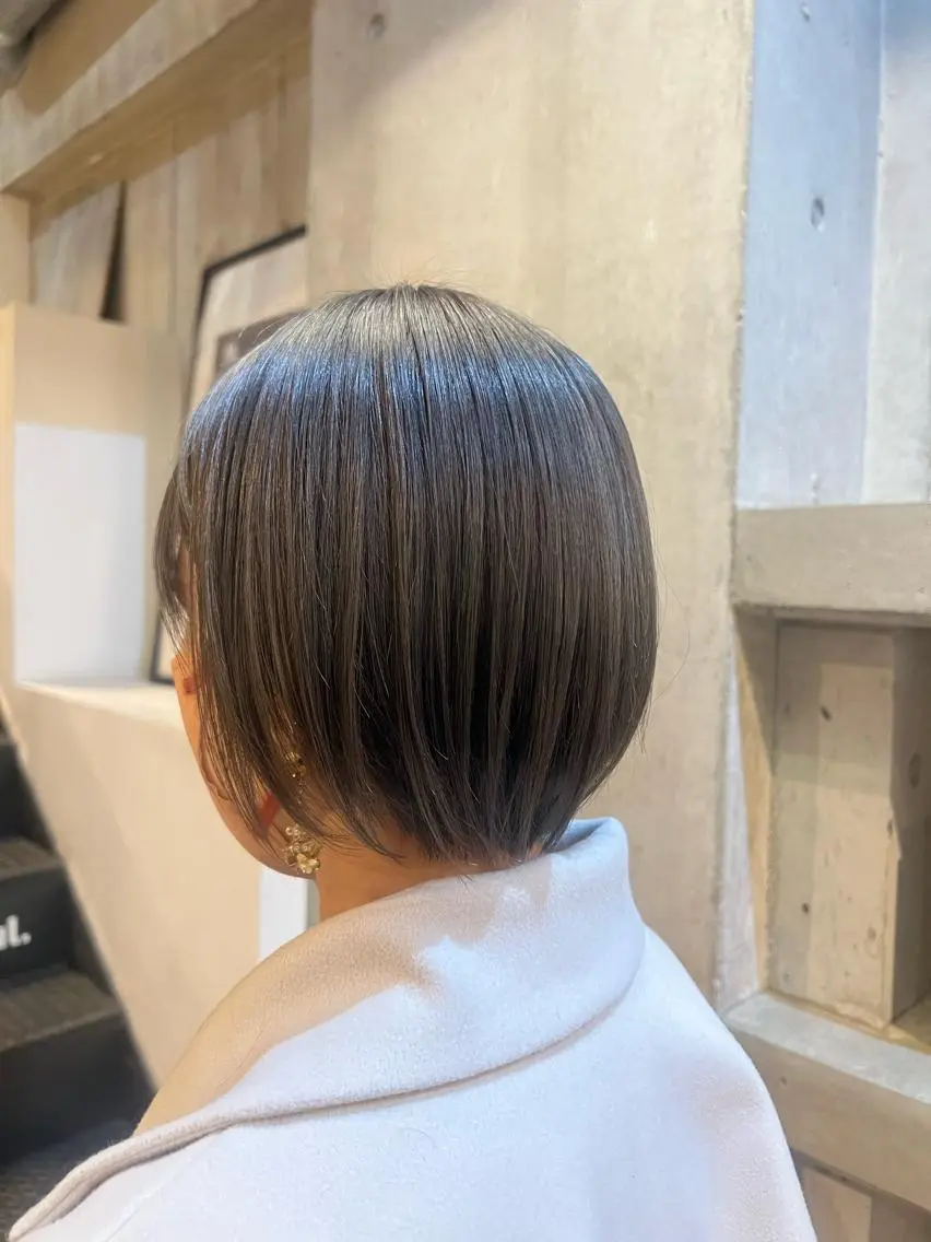 カラー グレージュ オリーブグレージュ オリーブグレー momo /鍛冶屋町のヘアスタイル