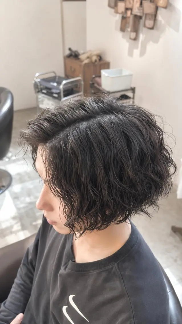 ショート パーマ メンズ メンズパーマ カット パーマ BEHIND THE CURTAIN りこのヘアスタイル