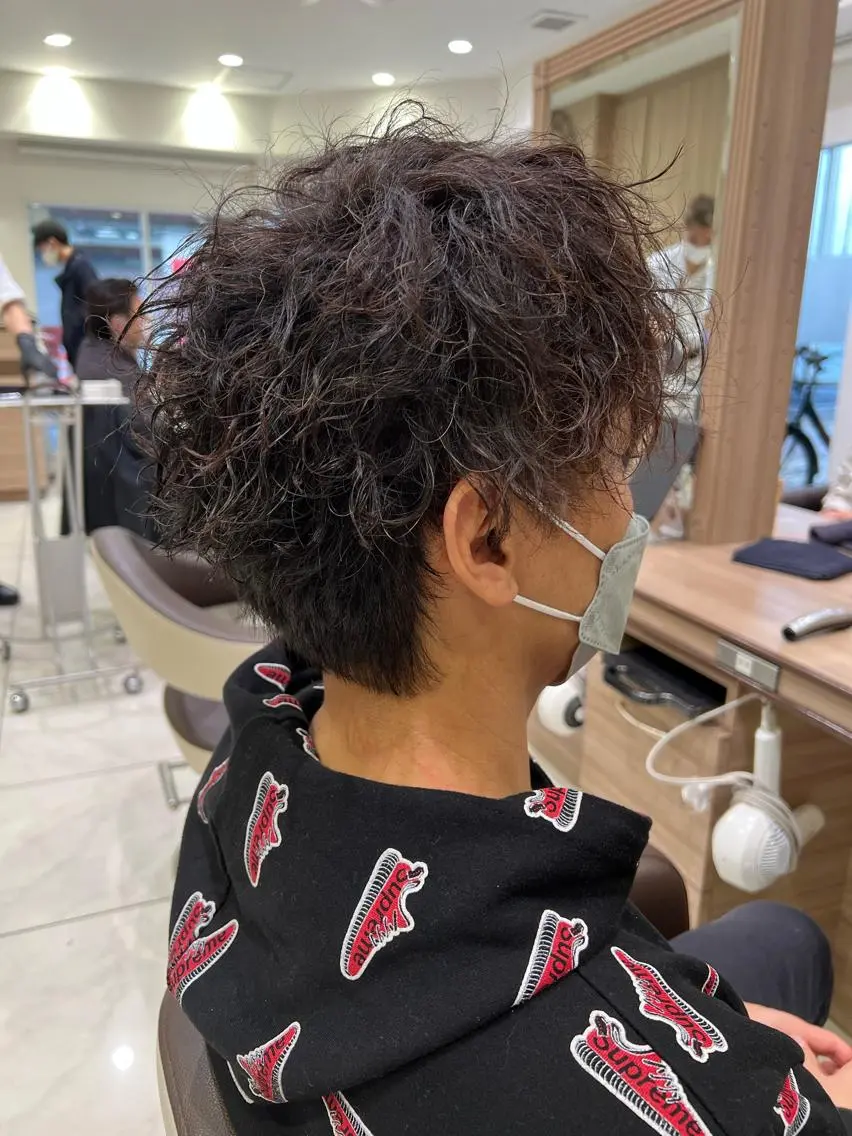 パーマ メンズ マッシュ メンズパーマ ツイストスパイラルパーマ 刈り上げ スパイラルパーマ 田代 祐太のヘアスタイル