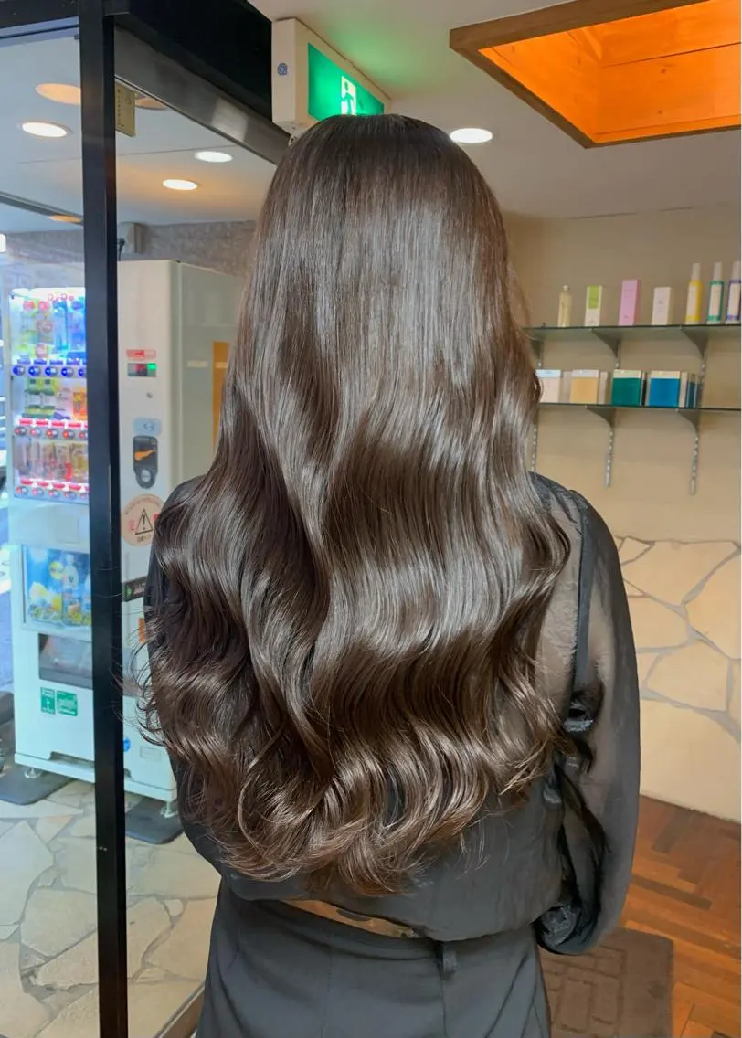 ロング カラー ベージュカラー ブリーチ ブリーチなしカラー ヘアカラー トリートメント 矢野 晃平のヘアスタイル