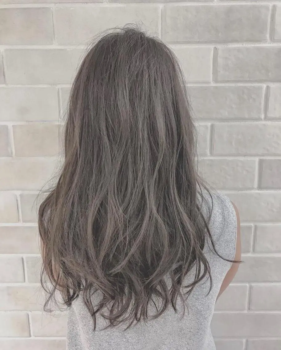 ロング カラー グレージュ ハイライトカラー ハイライト ヘアカラー ✂︎マンツーマン施術 ａｙｅ✂︎のヘアスタイル