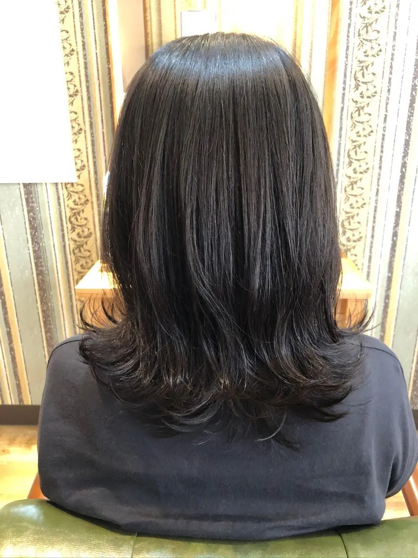 セミロング カット トリートメント 佐藤 美幸のヘアスタイル
