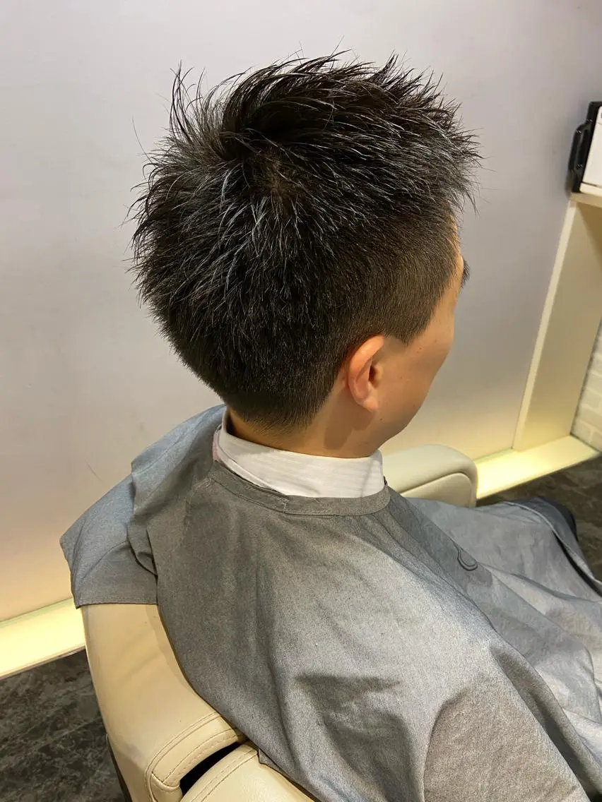 ショート HATAKEYAMA SHIONEのヘアスタイル